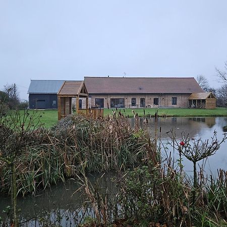 Chambre D Hotes Le Pigeonnier Fromelles 外观 照片